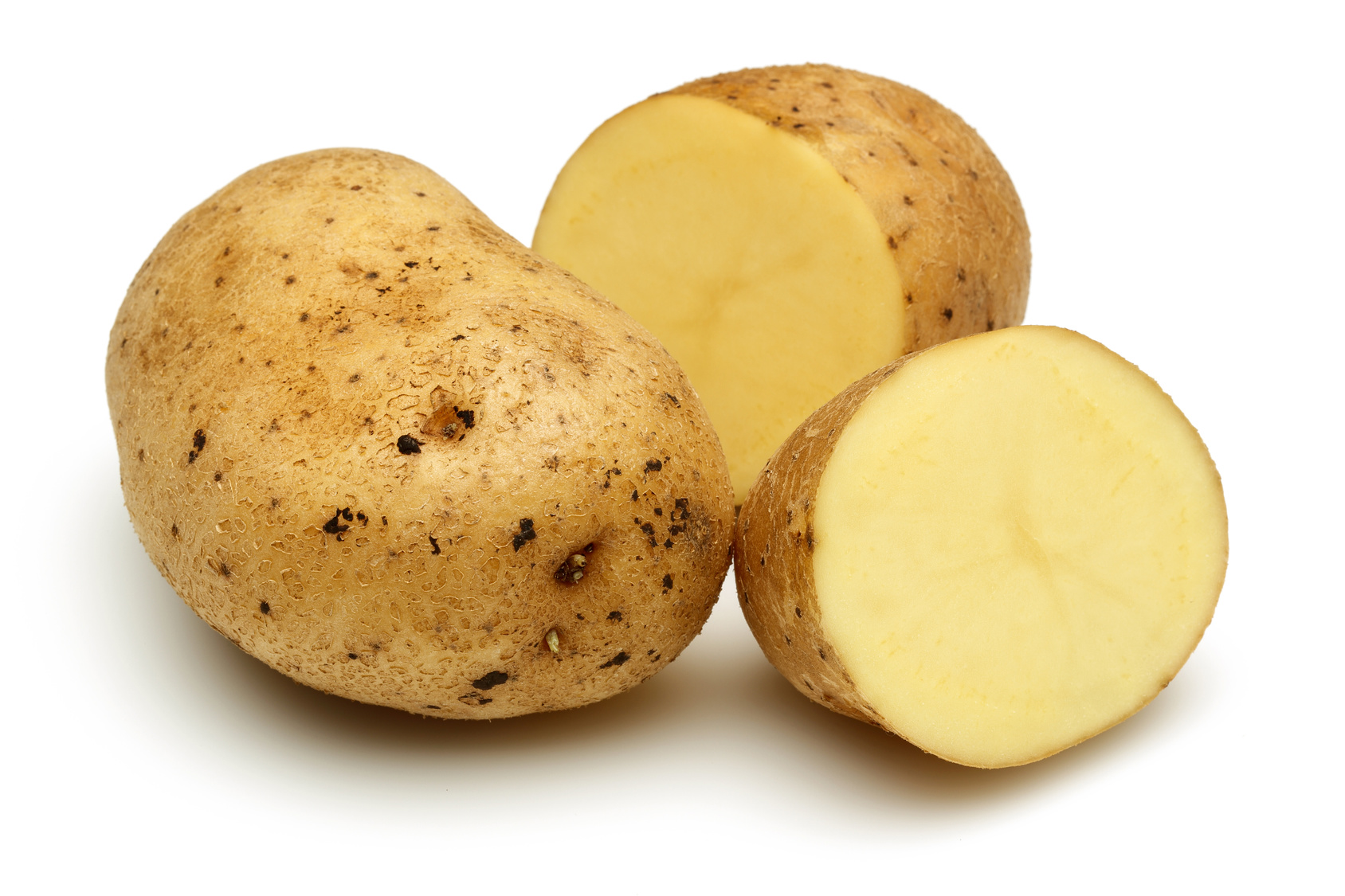 Картофель клубни на белом фоне