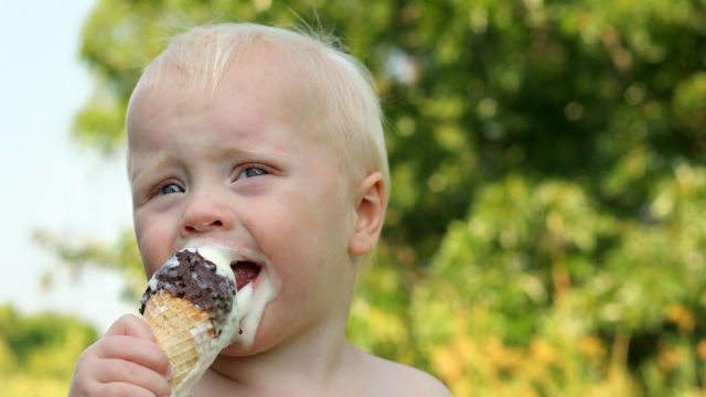 Kid eating