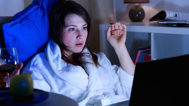 electronics-at-night-can-harm-your-health