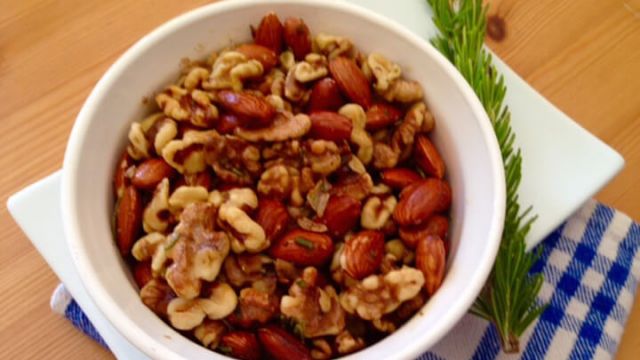 Nuts 1 (1)