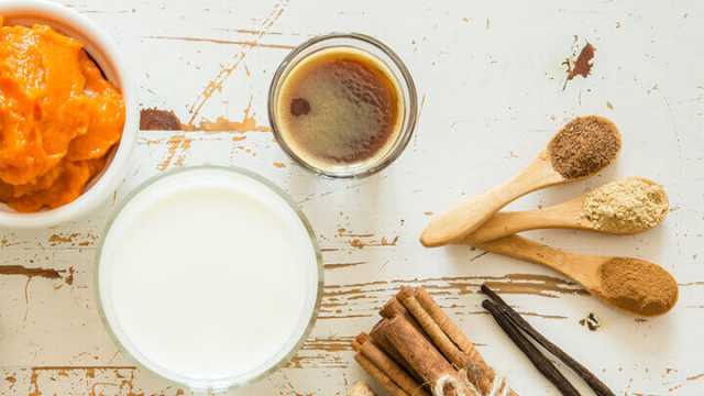 pumpkin-spice-latte-homemade