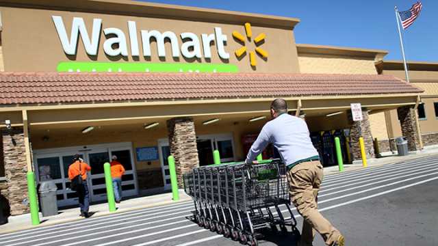 Reasons-to-stop-shopping-at-Walmart-Courtesy-Joe-Raedle-Getty-Images