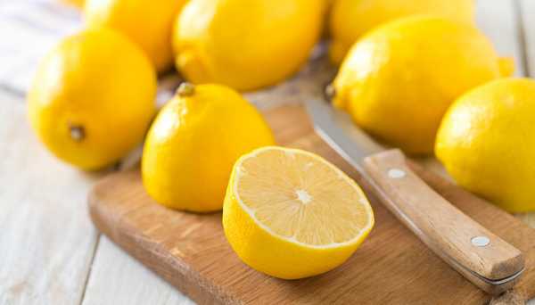 4 Reasons To Drink Cayenne pepper, Lemon, Maple Syrup In Your Water