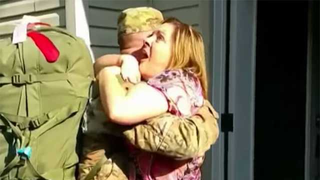 Soldier comes home to suprise mom