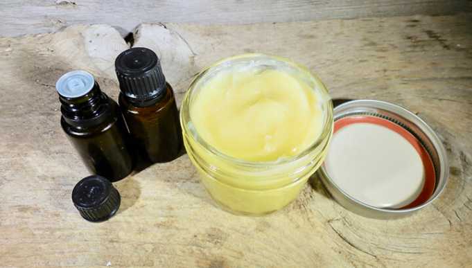 heal-your-skin-naturally-with-this-diy-antifungal-cream