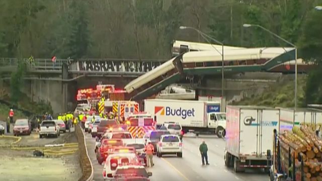 amtraktraindererailedwashington_featured_960x540