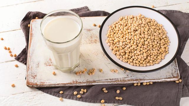 issoymilkthebestplantbasedalternative_featured_960x540